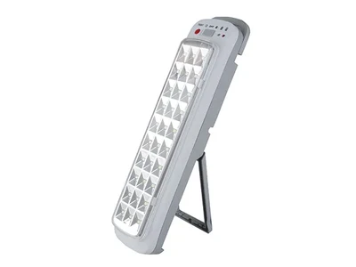 كشاف طوارئ ليد قابل للشحن (يحتوي على 30 لمبة LED  نوع SMD3528 موفرة للطاقة)