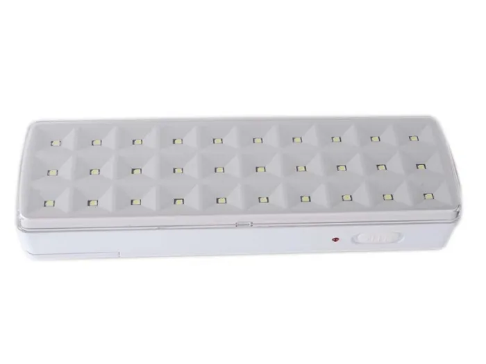 كشاف طوارئ  LED قابل لإعادة الشحن (إنارة موزعة بشكل مثالي ومناسبة للاستخدامات المنزلية والتجارية)
